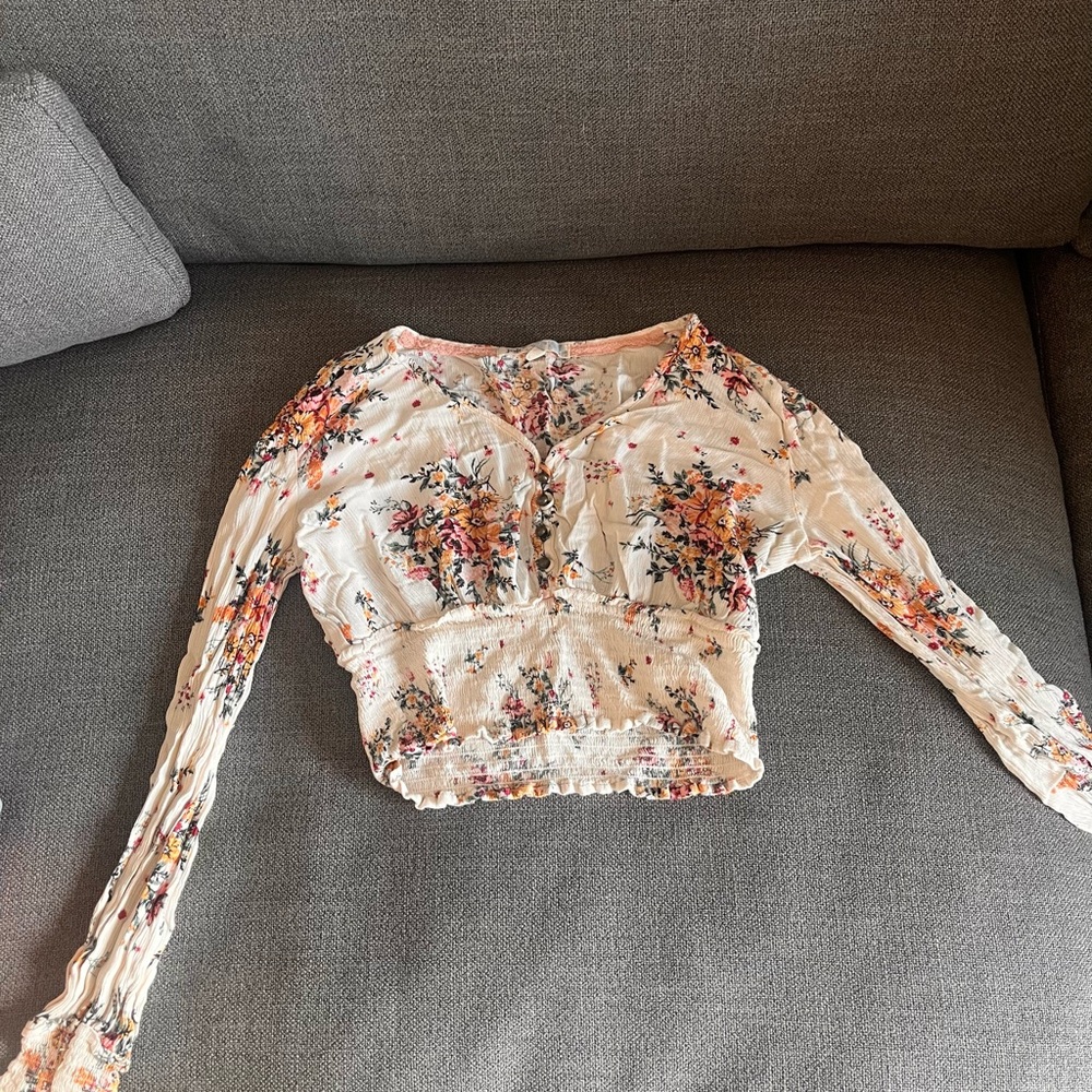 Jolt Cream Floral Long Sleeve Blouse